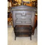 An early 20th Century oak fall front writing bureau