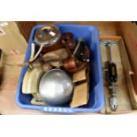 Miscellaneous collection of brass,
