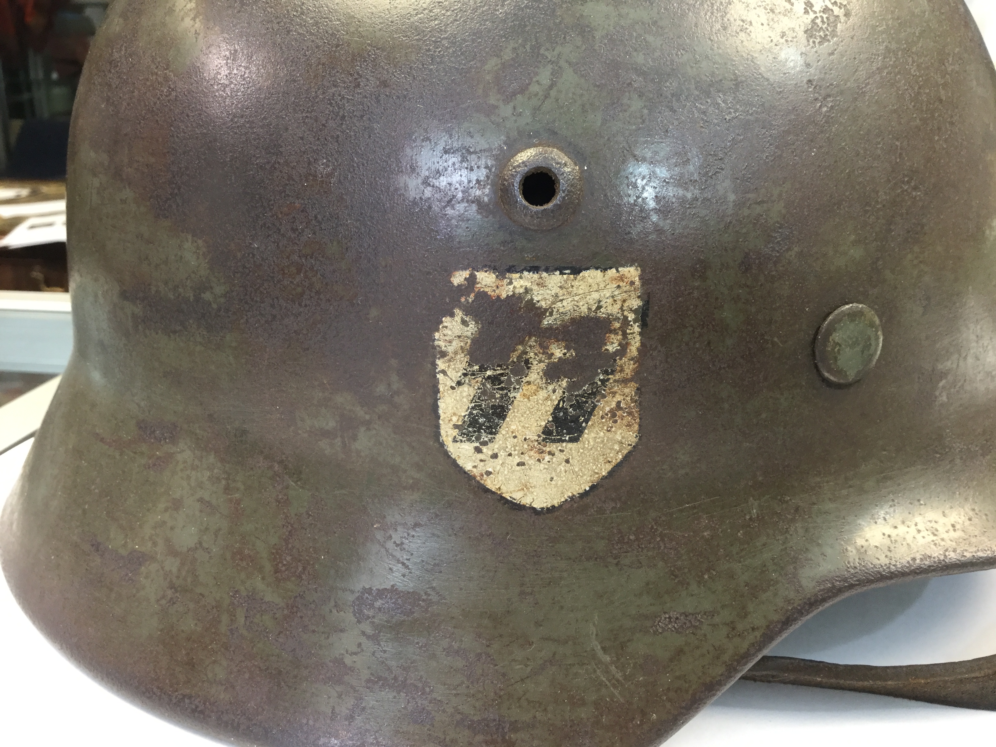 WW2 Third Reich Waffen SS Single Decal M35 Stahlhelm steel helmet.