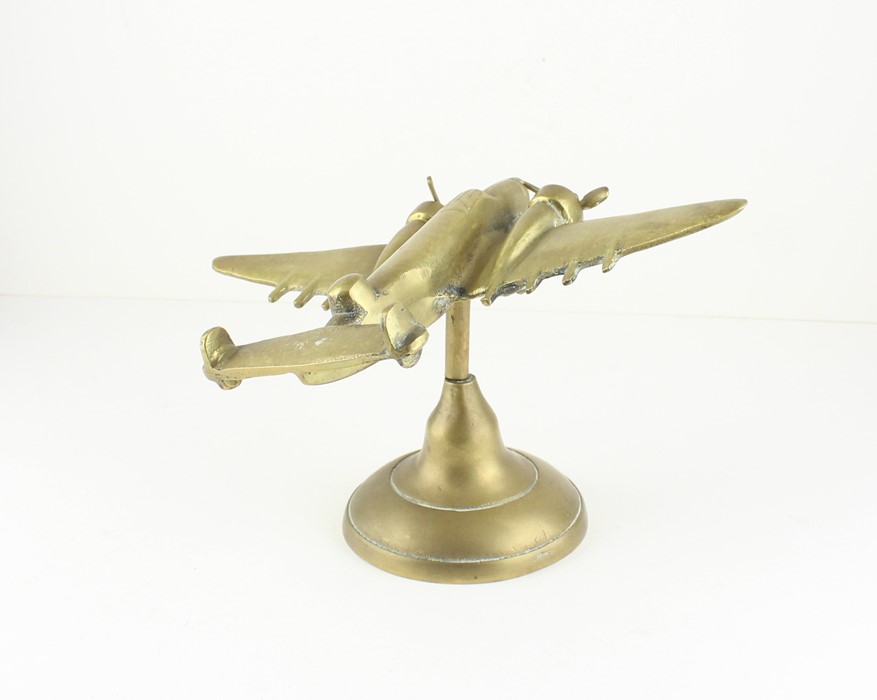 A period model WWII "Avro Manchester" paper weight, the heavy bomber fashioned from Canadian gun - Image 3 of 4