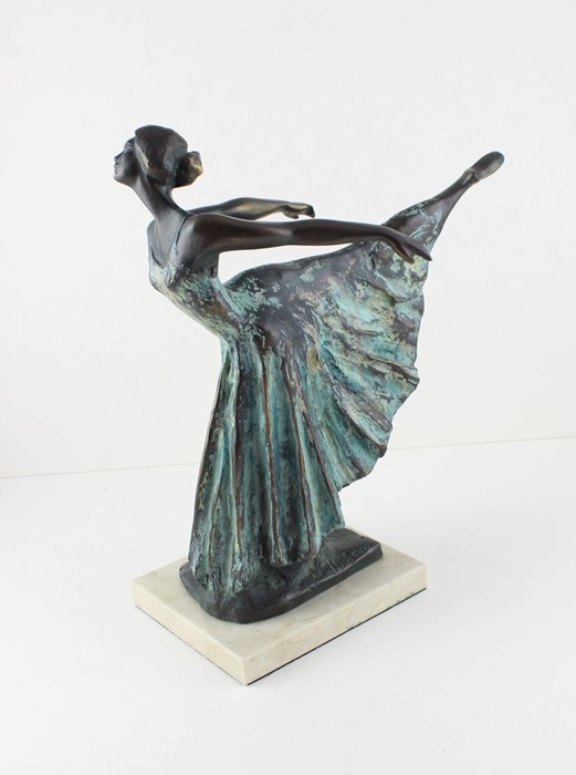 A collection of resin ballerinas figures - Image 3 of 5