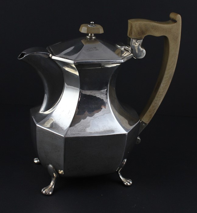 A four piece Art Deco silver tea and coffee set, by Viner's Ltd, assayed Sheffield 1936-8, - Image 2 of 5