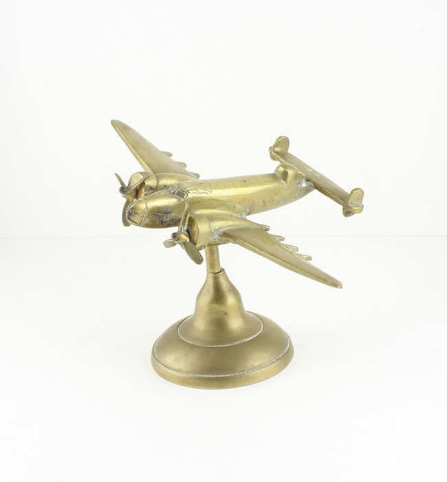 A period model WWII "Avro Manchester" paper weight, the heavy bomber fashioned from Canadian gun - Image 2 of 4