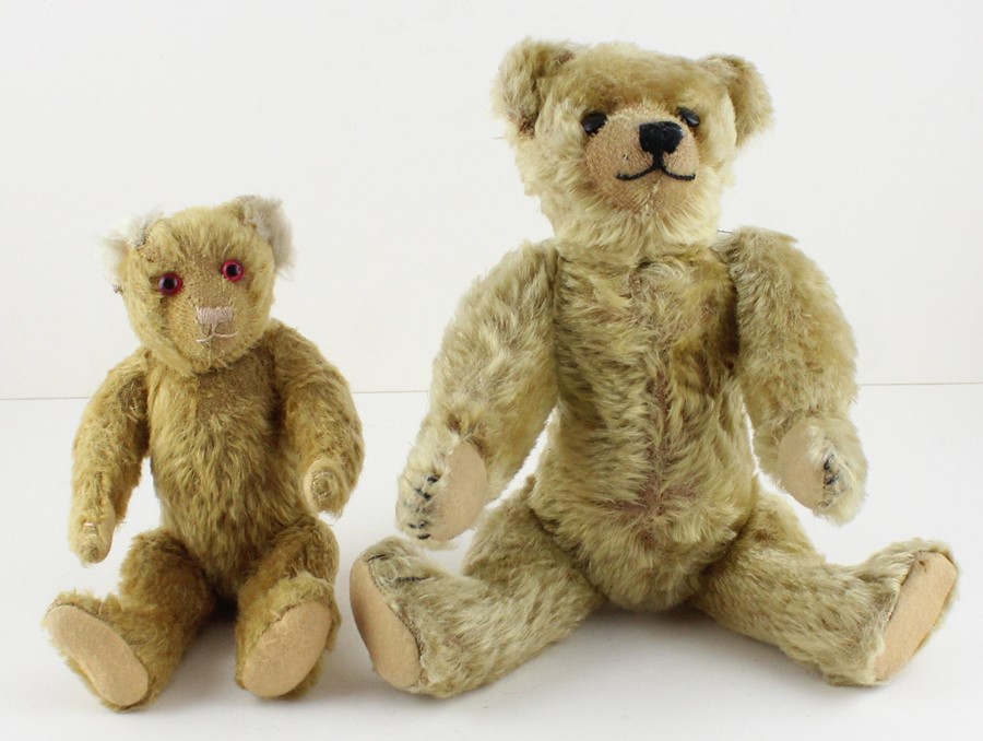 2 x teddy bears