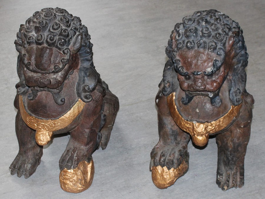 A pair of large Chinese polychrome 18th cent Fo Dogs - Image 3 of 3