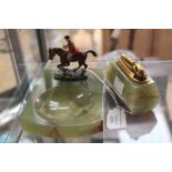 Onyx ash tray and lighter with hunting scene figure (2)