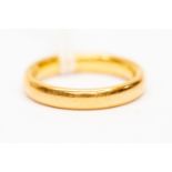 A ladies 22ct gold wedding ring, size I,