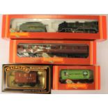 Hornby Schools Class Loco and Tender 'Repton',
