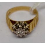 An illusion set diamond ring, 18ct gold tree bark pattern shank, size M,