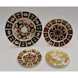 Four Crown Derby plates, various sizes, Imari and Gold Aves examples,