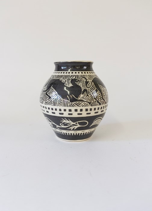 Mid century studio pottery vase decorated with stylised stags grey with cream ground marked D - Image 4 of 4