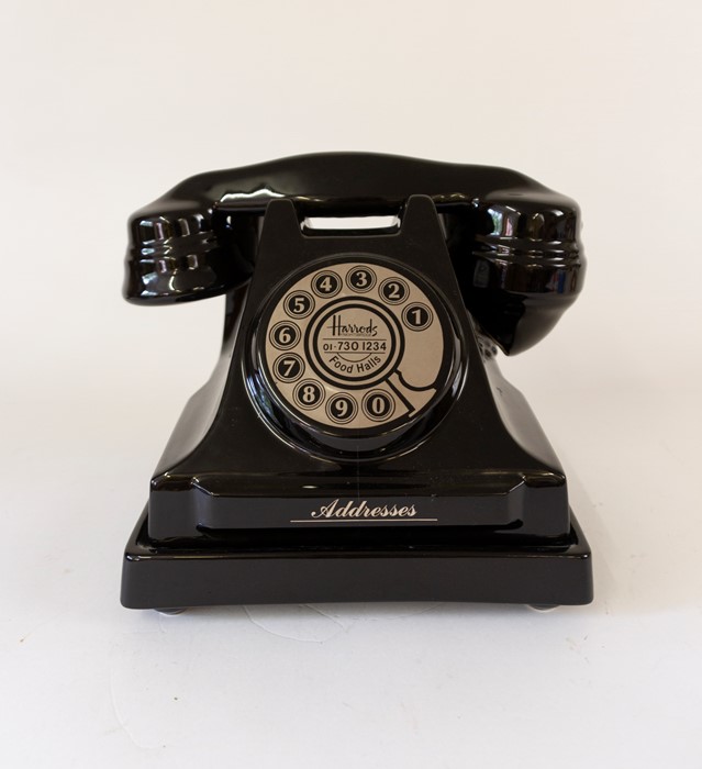 Mintons 'Harrods' telephone.