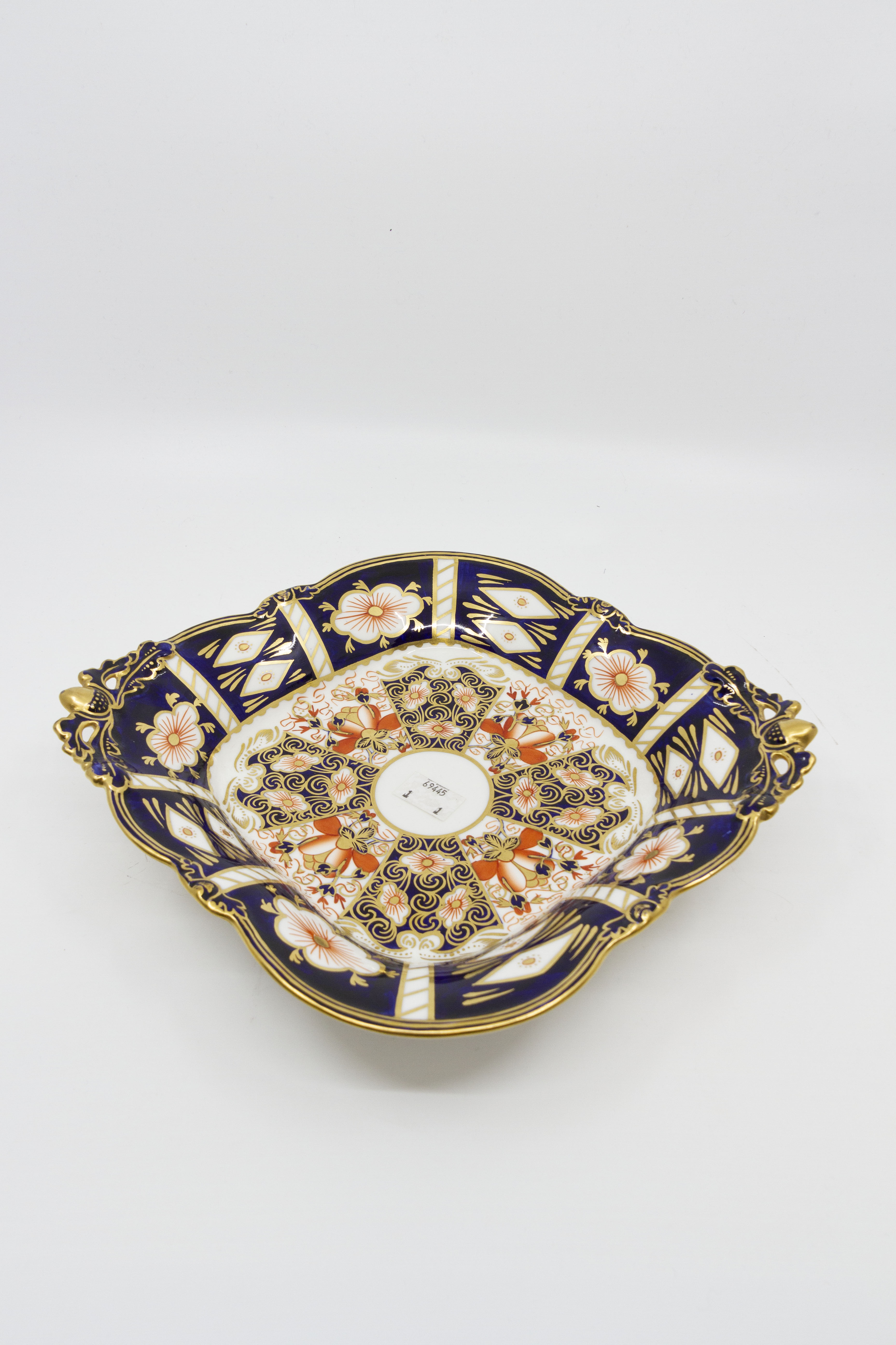Derby pattern 2451 shaped square dish