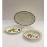 Two Worcester bowls and Wedgwood platter (A/F)
