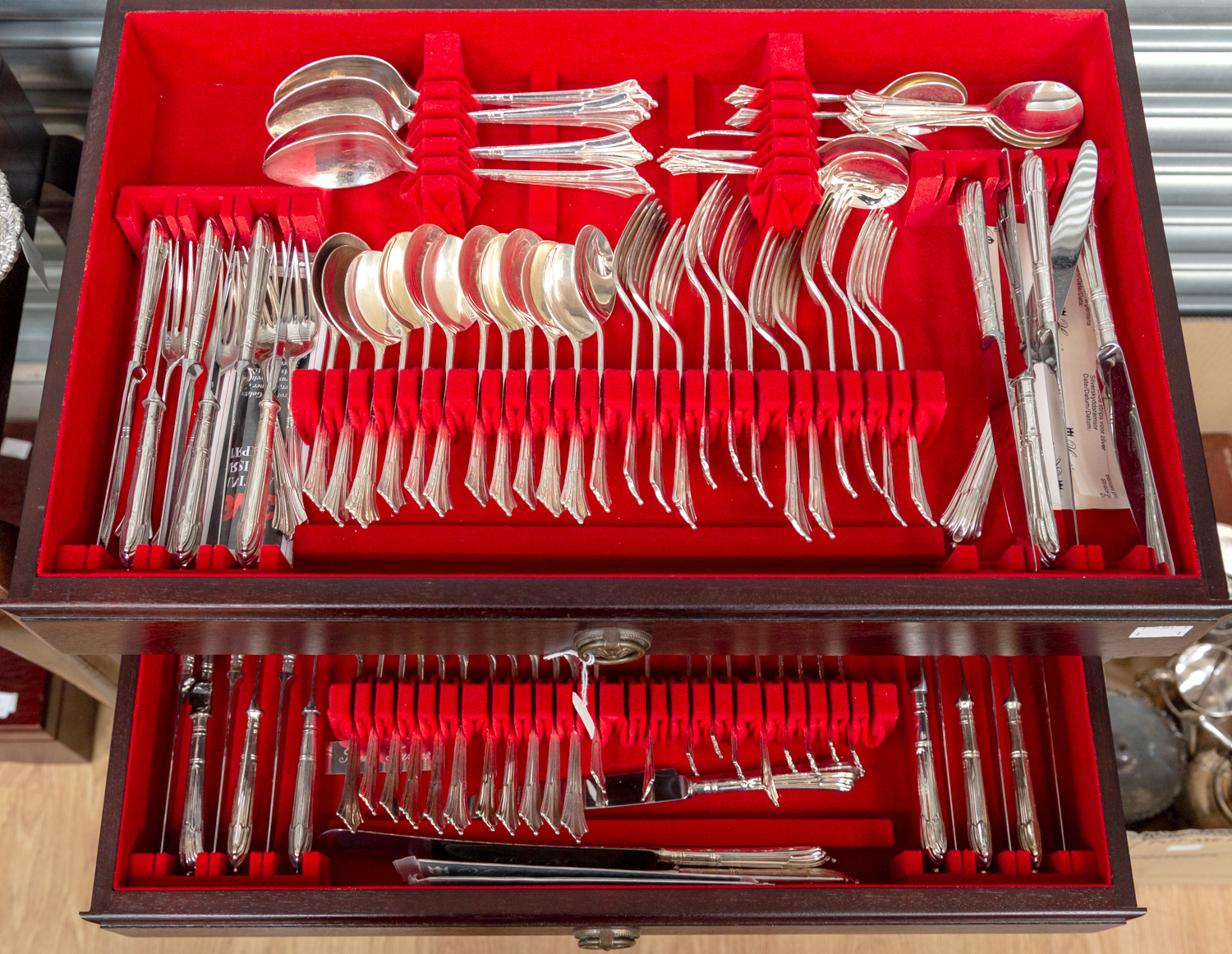 Hugh Foulerton canteen of silver plated cutlery, comprising twelve place settings, all in EPNS A1,