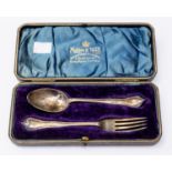 A George VI Mappin & Webb spoon and fork set, Sheffield 1936, in original presentation case, 76.