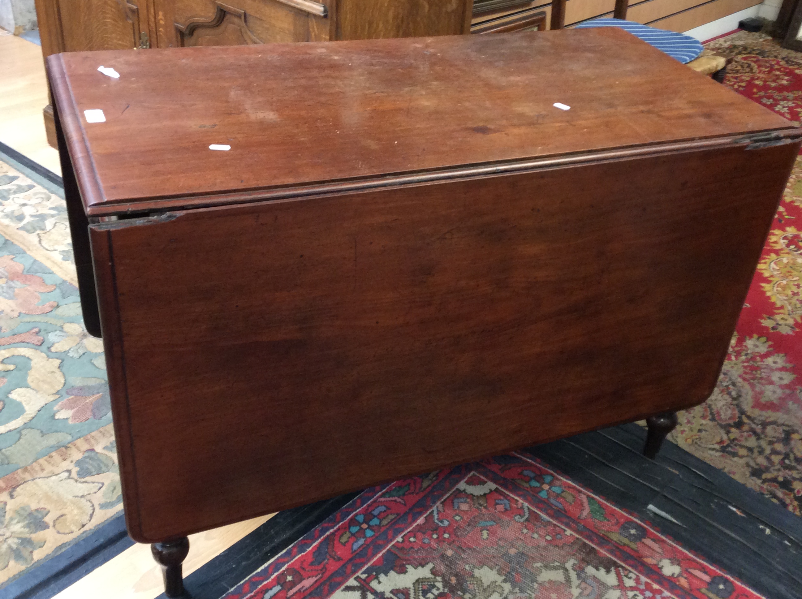 An early Victorian mahogany drop leaf dining table, - Image 2 of 2