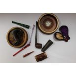 A horn snuff mull; cheroot/cigarette holders,