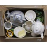 A quantity of child's tea ware and others (one box)
