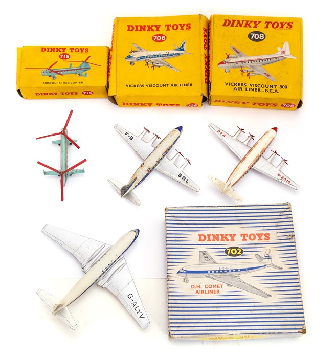 Dinky: A collection of four boxed Dinky Toys aircraft vehicles to comprise: D.H. Comet Airliner,