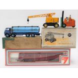 Diecast: A boxed Dinky Supertoys, '571' Coles Mobile Crane, as found, together with a Dinky