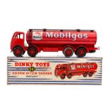 Dinky: A boxed Dinky Toys, Foden 14-Ton Tanker 'Mobilgas', 941, red cab, vehicle having slight paint