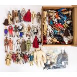 Star Wars: A large collection of assorted uncarded Star Wars figures to comprise: Reeyees, Gamorrean