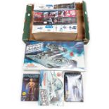 Star Wars: A collection of boxed Star Wars kits to include: Airfix Speeder Bike, X-Wing Fighter,