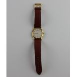 A 18ct. gold electroplated Raymond Weil Geneve gentleman's quartz dress watch, ref.5571, having