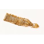 A 9ct gold ladies gate link braclet, 13.