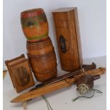 Assorted vintage treen, to include a butter mould, string barrel,