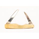 9ct gold cased twin blade penknife, Sheffield 1977,