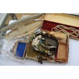 Vintage costume jewellery including gentlemans etc