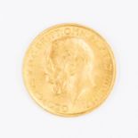 A 1927 George V gold sovereign,