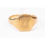 A 9ct gold gents signet ring, size Z+1, weight approx 6.