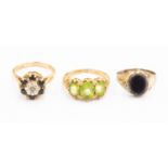 A collection of 9ct gold jewellery comprising 9ct gold three stone peridot dress ring,