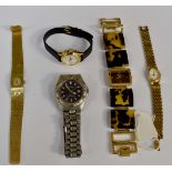 A ladies Seiko quartz gilt stainless steel bracelet watch and a ladies Sekonda wristwatch along
