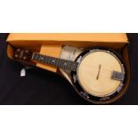 Melody - UKE ukulele in case