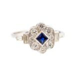 ***AUCTIONEER TO ANNOUNCE CHANGE TO DESCRIPTION 18CT WHITE GOLD ***An Art Deco style sapphire and