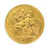 A George V 22ct gold Sovereign,