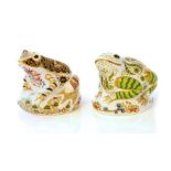 Royal Crown Derby Toad, limited edition 1661/3500, with an Old Imari Frog limited edition 4112/5000.