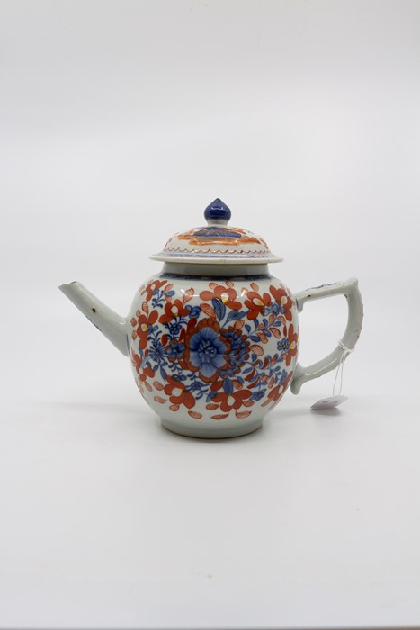 A late 18th Century Chinese teapot, the main body with floral decoration in the Imari palette, the - Image 3 of 4
