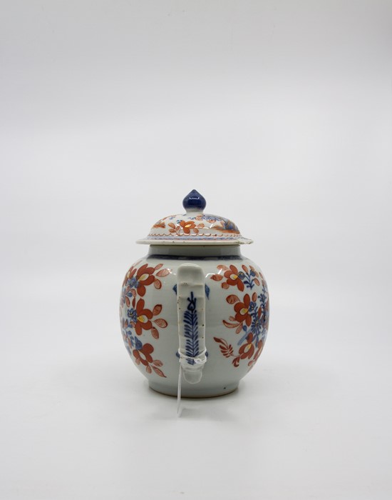 A late 18th Century Chinese teapot, the main body with floral decoration in the Imari palette, the - Image 4 of 4