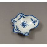 A Worcester blue and white pickle dish, painted with the ‘Pickle Leaf Vine’ pattern with a