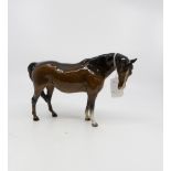 A Beswick bay stallion two white fetlock's ear repair/break