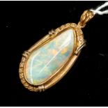 A 10k yellow gold opal set pendant, gross weight approx 11.