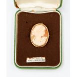 A 9ct gold cameo brooch