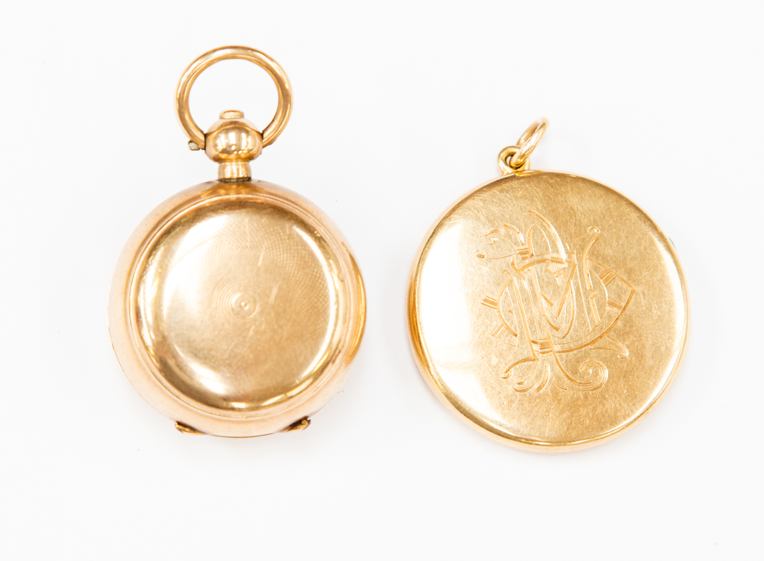 A Victorian/Edwardian yellow metal circular locket, unmarked tests as approx 15ct, apprx 3.