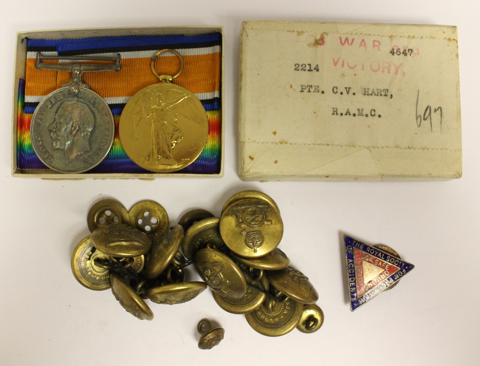 WW1 British War and Victory Medals to 2214 Pte CV Hart, RAMC.