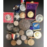 A Box of Commemorative medals includes silver, coronation 1911, Silver Jubilee 1935. (22)
